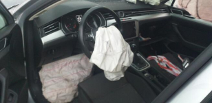 Volkswagena Passata B8 2.0 diesel 150km niski przebieg oryg. Kraków - zdjęcie 5