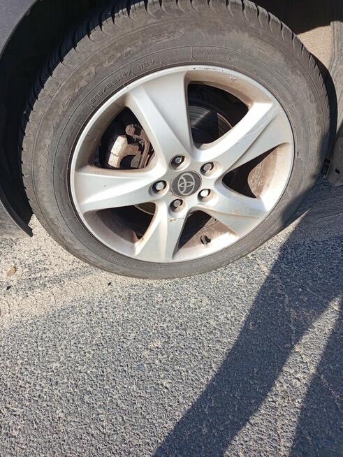 Samochód osobowy toyota Avensis Nowogrodziec - zdjęcie 3