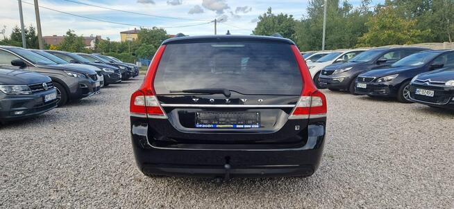 Volvo V70 Momentum Płock - zdjęcie 9