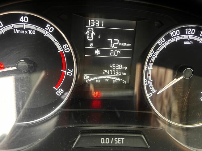 Skoda Fabia 3 2020 1.0 mpi srebrny Pewel Mała - zdjęcie 4