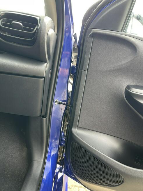 Toyota Yaris Hybryda Automat Kamera cofania Gliwice - zdjęcie 4