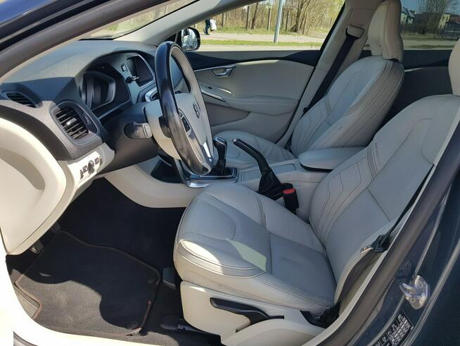 Volvo V40 2,0 D3 Jasne Skóry Kamera Nawigacja Zarejestrowany Gwarancja Włocławek - zdjęcie 9