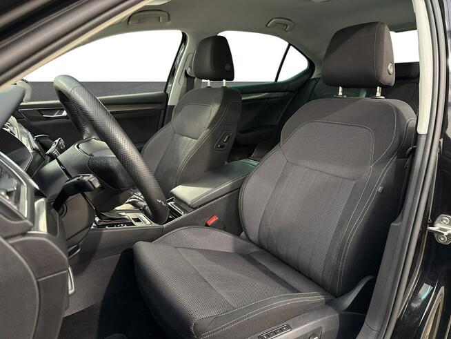 Skoda Superb 2.0 TDI SCR STYLE DSG Liftback Warszawa - zdjęcie 10