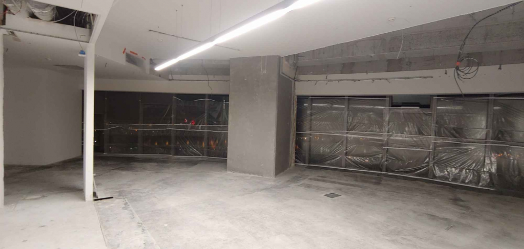 3pok, 95met, Sky Tower KOMÓRKA/GARAŻ/WINDA/2013 (Wrocław) Krzyki - zdjęcie 4