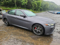 Alfa Romeo Giulia Wersja Ti / AWD / niski przebieg