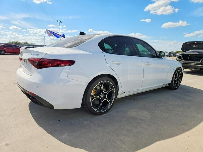 Alfa Romeo Giulia Wersja Ti / AWD / niski przebieg Warszawa - zdjęcie 4