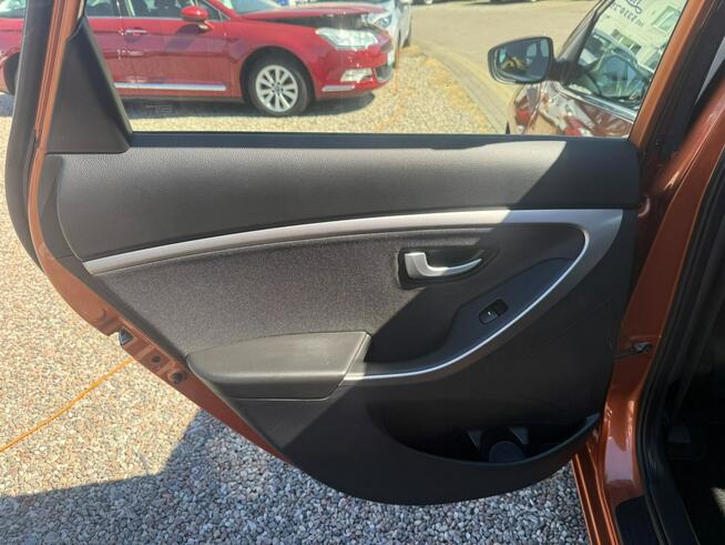 Hyundai i30 Słupsk - zdjęcie 9