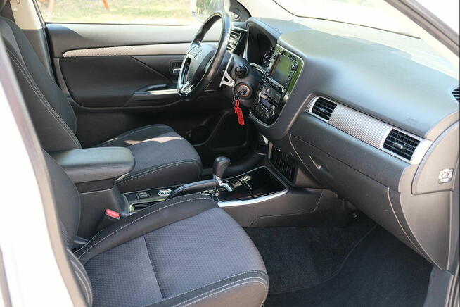 Mitsubishi Outlander 2.0 16v 4x4 automat nawigacja zarej. PL Zamość - zdjęcie 11