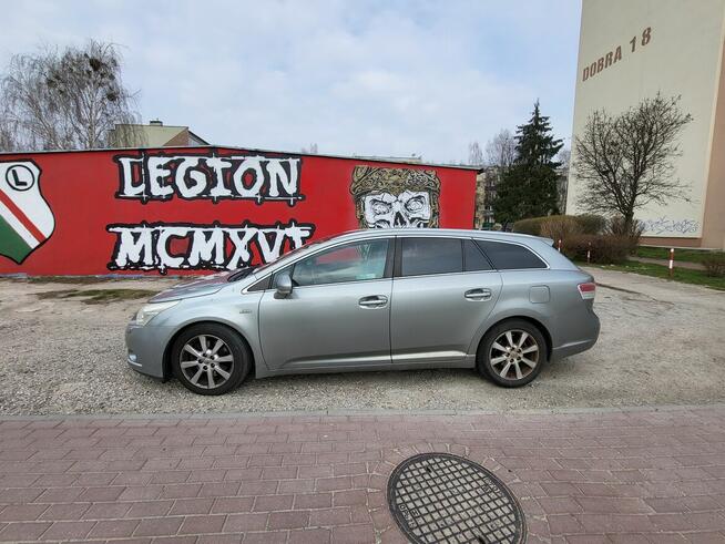 Syndyk sprzeda samochód - Toyota Avensis Pruszków - zdjęcie 3