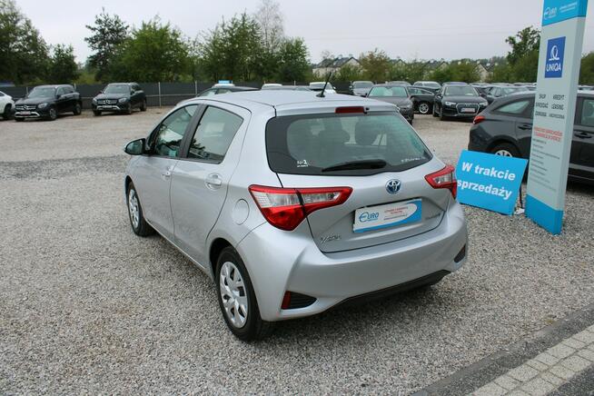 Toyota Yaris Hybrid Premium F-vat Salon Polska Gwarancja Warszawa - zdjęcie 8