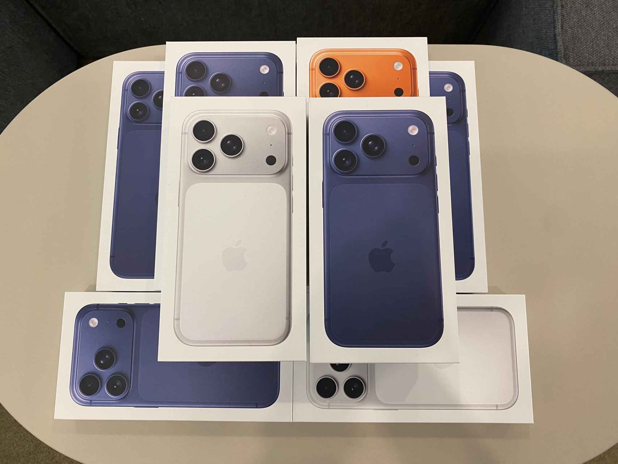 Apple iPhone 17 Pro cena 680 EUR, Apple iPhone 17 Pro Max cena 770 EUR Nowa Huta - zdjęcie 1