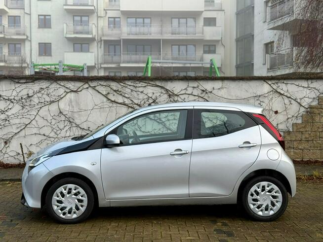 Toyota Aygo Tarnowskie Góry - zdjęcie 2