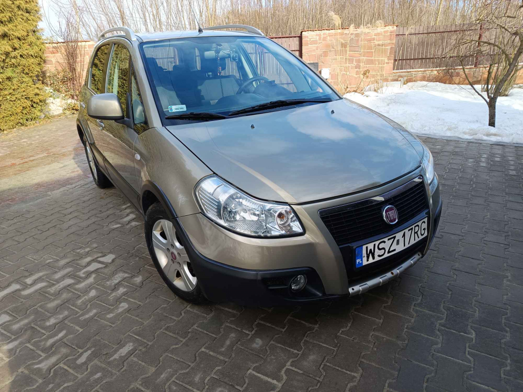 Fiat Sedici / Suzuki SX4 -1,6-16V 4x4 Bęzyna+gaz oryginalny lakier Szydłowiec - zdjęcie 2