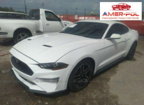 Ford Mustang 2019, 2.3L, od ubezpieczalni Warszawa - zdjęcie 1