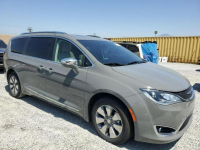Chrysler Pacifica / LIMITED / Hybryda / Kanada / niski przebieg