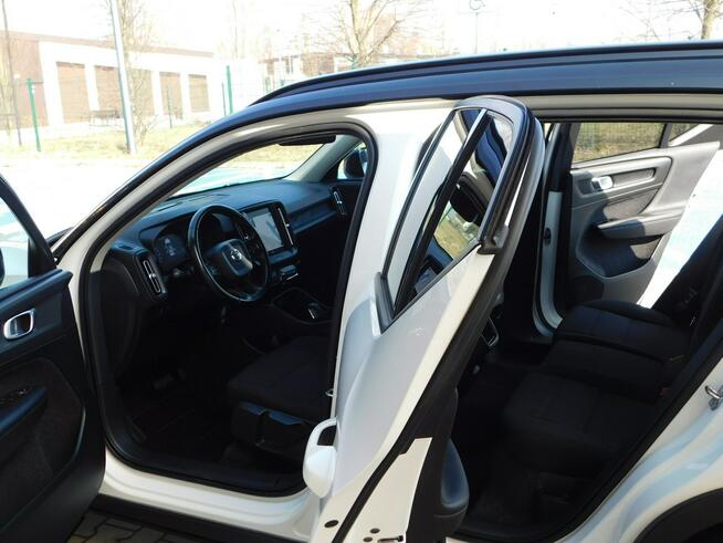 Volvo XC 40 2.0T4 190KM AWD z Gwarancją Żyrardów - zdjęcie 9