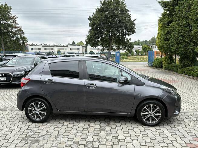 Toyota Yaris Rezerwacja Tarnowskie Góry - zdjęcie 5