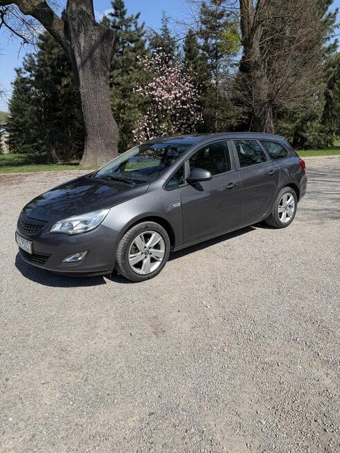 Opel Astra Pszczyna - zdjęcie 2