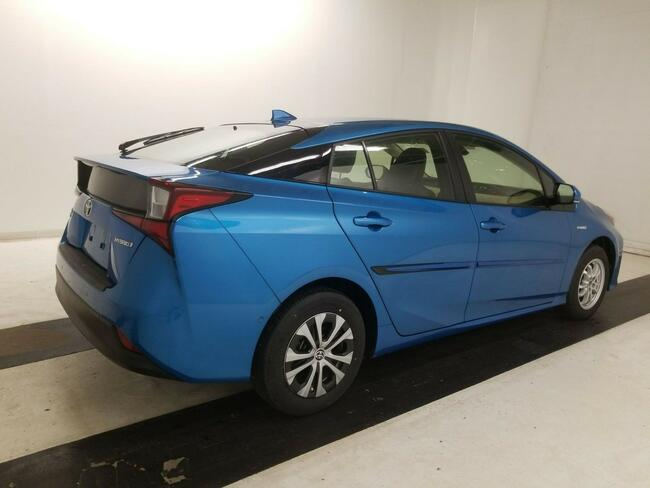 Toyota Prius LE AWD hybrid automat Katowice - zdjęcie 4