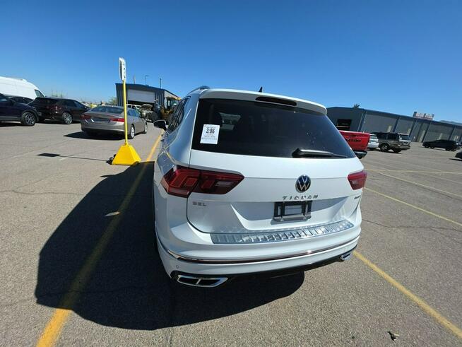 Volkswagen Tiguan 4x4 / SEL R-Line / mała szkoda / niski przebieg Tarnów - zdjęcie 6