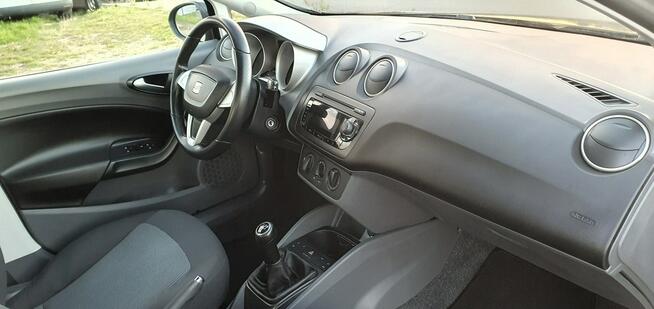 Seat Ibiza Bardzo dobre 1,4 MPI/Tempomat/Czujniki parkowania Przyszowice - zdjęcie 8