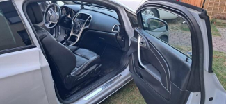 Opel astra j GTC 1.4 140 , LPG Kraków - zdjęcie 9