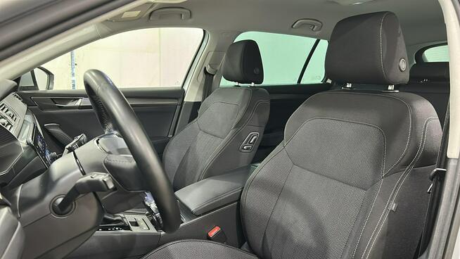 Skoda Superb 2.0 TDI SCR Style DSG Kombi Warszawa - zdjęcie 10