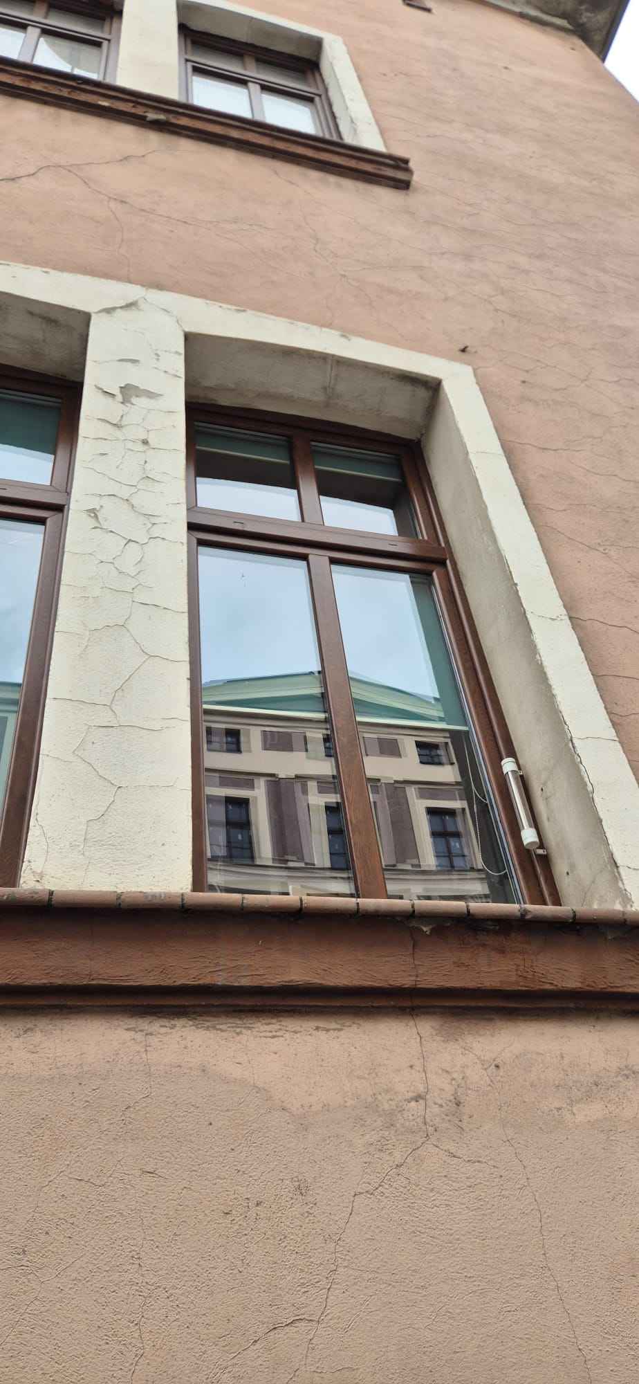 Mycie okien, przeszkleń. Czyszczenie paneli PV i elewacji ekologiczne Legnica - zdjęcie 3