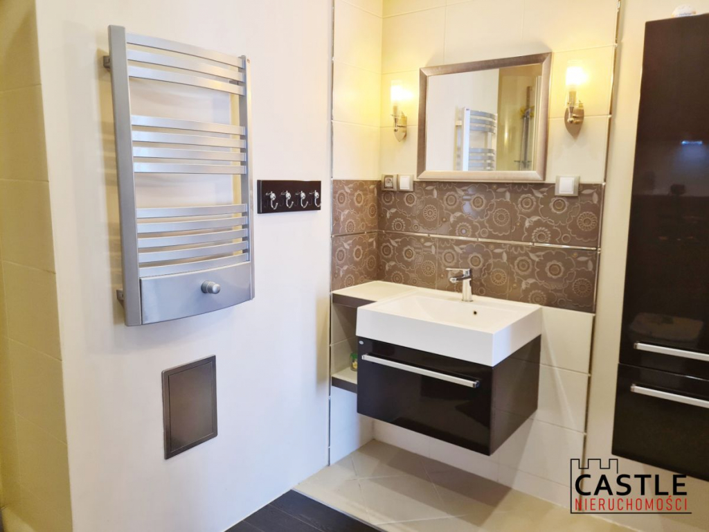 Dwupoziomowe mieszkanie w świetnej lokalizacji! Jelenia Góra - zdjęcie 12