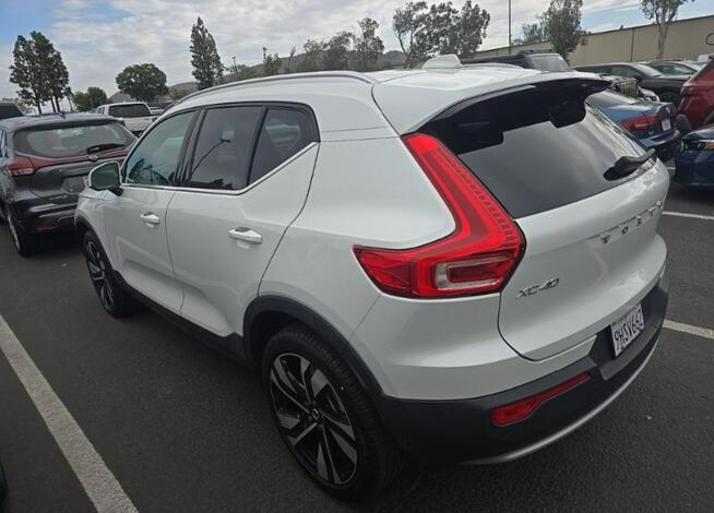 Volvo XC 40 Ultimate Bright Theme / AWD / B5 Częstochowa - zdjęcie 6