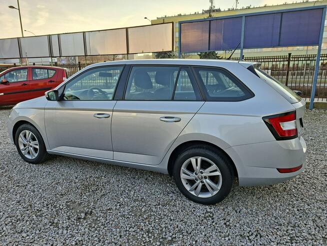 Škoda Fabia Kombi  Salon Polska Warszawa - zdjęcie 2