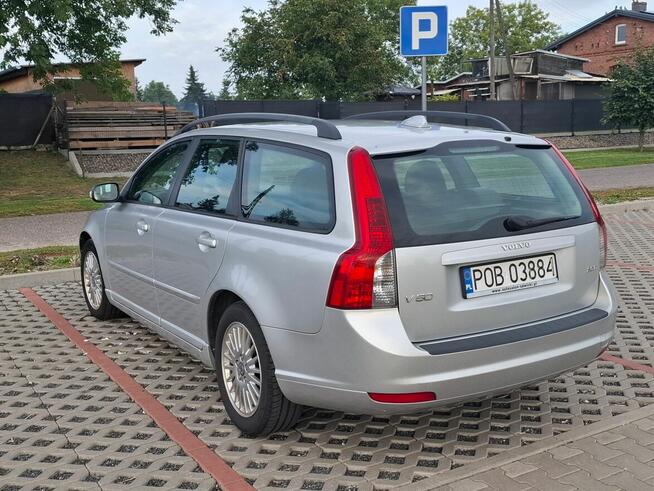 Volvo v50 2008 r. 2.0D Diesel, Klimatyzacja, Tempomat Ryczywół - zdjęcie 2