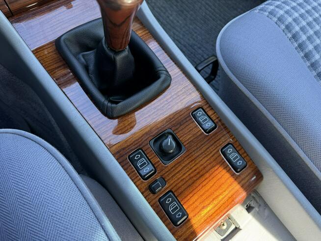 Mercedes E 200 Chełm Śląski - zdjęcie 9