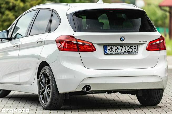 BMW Seria 2 218d Sport-Aut Targowiska - zdjęcie 12