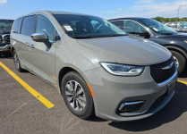 Chrysler Pacifica LIMITED / Hybryda / niski przebieg