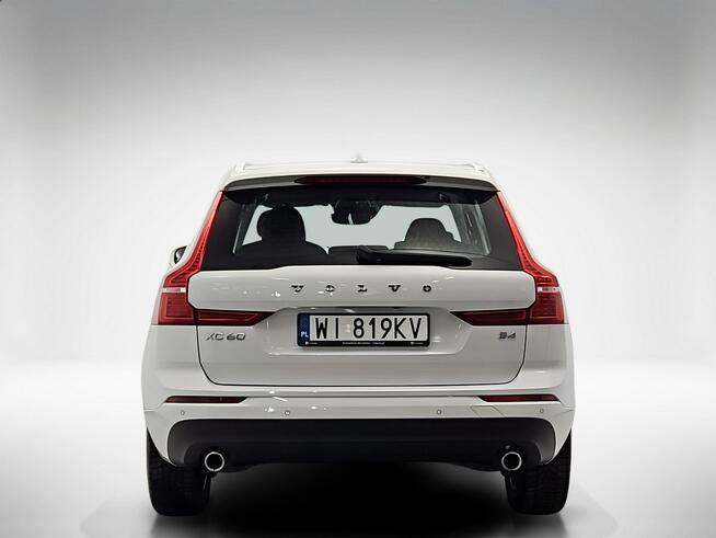 Volvo XC 60 B4 B Momentum Pro aut ! Z Polskiego Salonu ! Faktura Vat ! Warszawa - zdjęcie 4