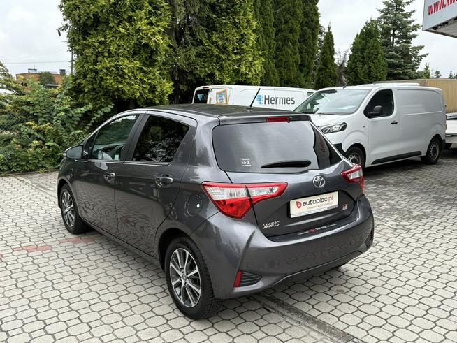 Toyota Yaris 1.5 Automat, Krajowy , Niski Przebieg ,Gwarancja Tarnowskie Góry - zdjęcie 8