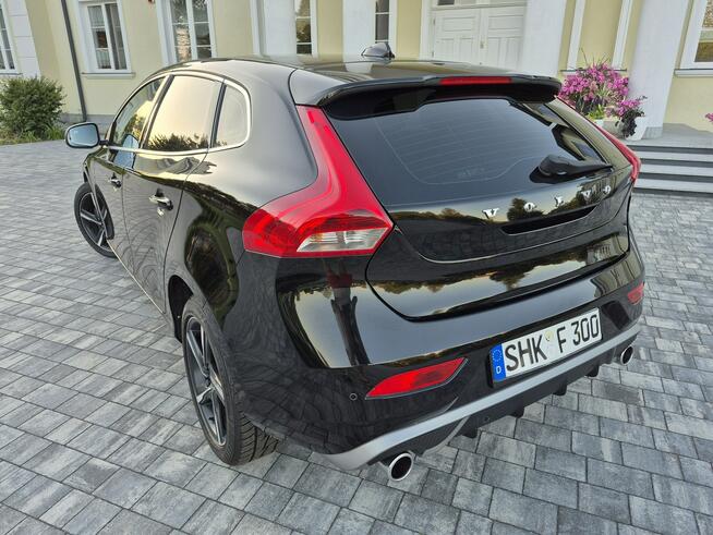 Volvo V40 2.0d 190km R-DESIGN navi full led chromy Drelów - zdjęcie 4