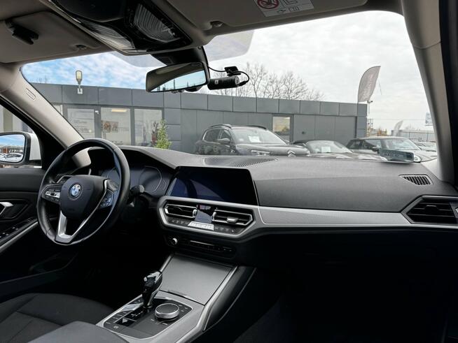 BMW 318i, 2020 Michałowice - zdjęcie 5