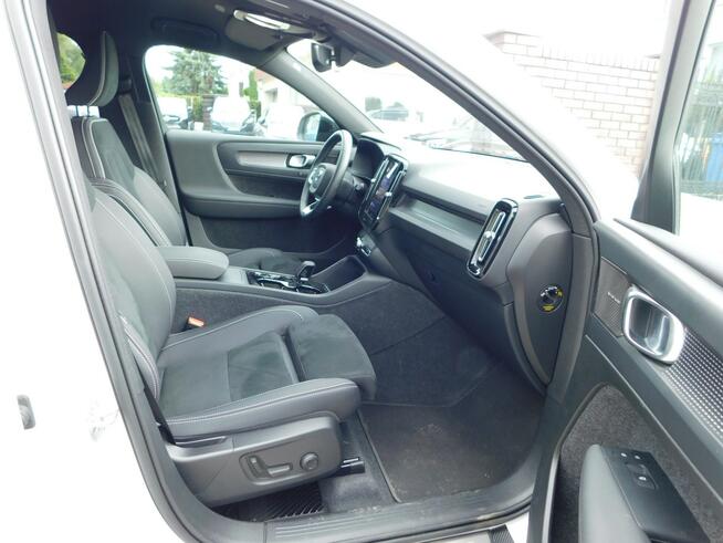 Volvo XC 40 2.0B3 BEZWYPADKOWY Black Edition Model 2024r Żyrardów - zdjęcie 8