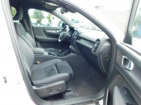 Volvo XC 40 2.0B3 BEZWYPADKOWY Black Edition Model 2024r Żyrardów - zdjęcie 8