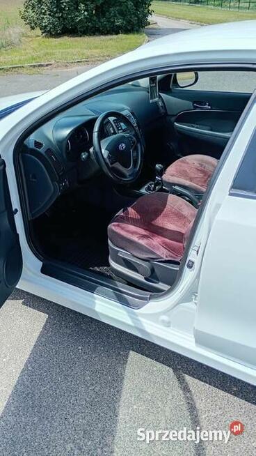 PEREŁKA! HYUNDAI i30 ZADBANY! Strzelno - zdjęcie 8