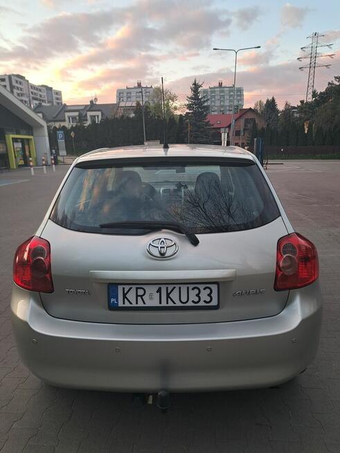 Toyota Auris 1.33 VVT-i 2009 Kraków - zdjęcie 4