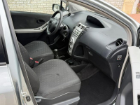 Toyota Yaris 2008 1.3 Benzyna Klima Zarejestrowany Gostyń - zdjęcie 7