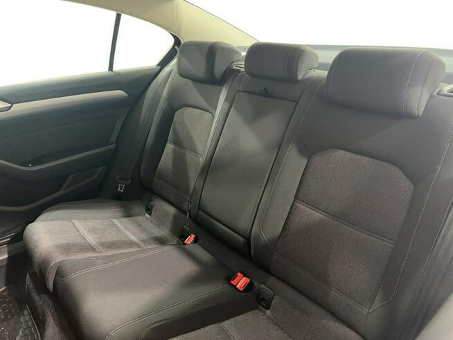 Volkswagen Passat 1.8 TSI DSG Solon PL Warszawa - zdjęcie 12
