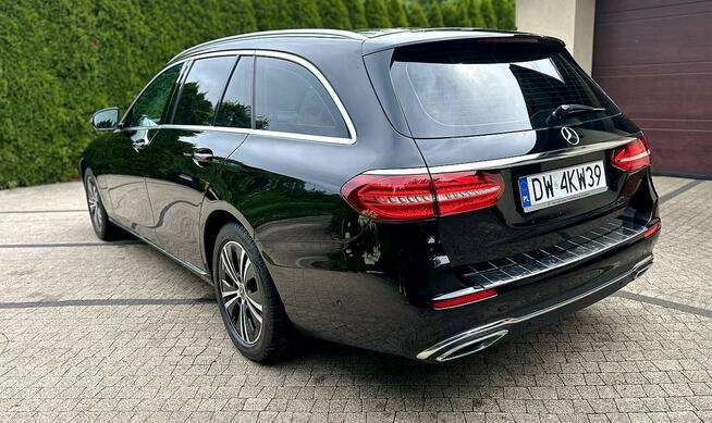 Mercedes-Benz E220d Kombi Avantgarde 194 KM VAT 23% Bardzo Ładny Stan Wrocław - zdjęcie 7