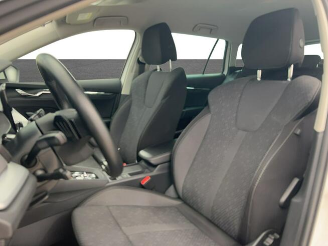 Skoda Octavia 2.0 TDI SCR Style DSG Kombi 4x4 Warszawa - zdjęcie 10
