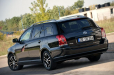 Toyota Avensis 1,8*Benzyna*129KM*Climatronic*Niemcy*ASO Ostrów Mazowiecka - zdjęcie 12