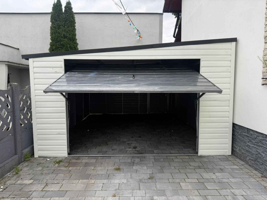 Blaszany Garaż 4x5m Biały RAL + Grafit, Dach Spad na bok Brama uchylna Lubin - zdjęcie 1