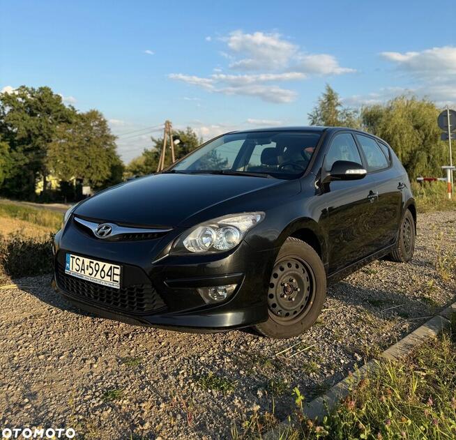 Hyundai i30 1.6 CRDi Classic EU5 Sandomierz - zdjęcie 3